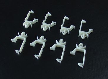 stampaggio ad iniezione di plastica di 16 cavità del materiale bianco di colore dello systm freddo del corridore