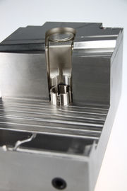Inserzione di plastica delle componenti dello stampaggio ad iniezione di HASCO in 1,2311, H13, S136