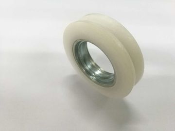 Ruota di plastica con l'alluminio dello spaccone POM della cinghia dello stampaggio ad iniezione del overmold di Metall
