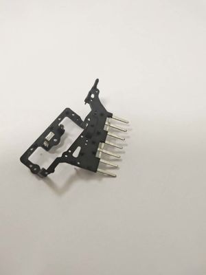 Connettore terminale stampaggio ad iniezione PA66 per industria automobilistica